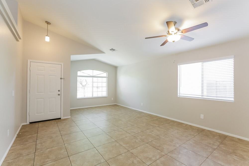 21861 W Mohave St - Photo 3 of 16