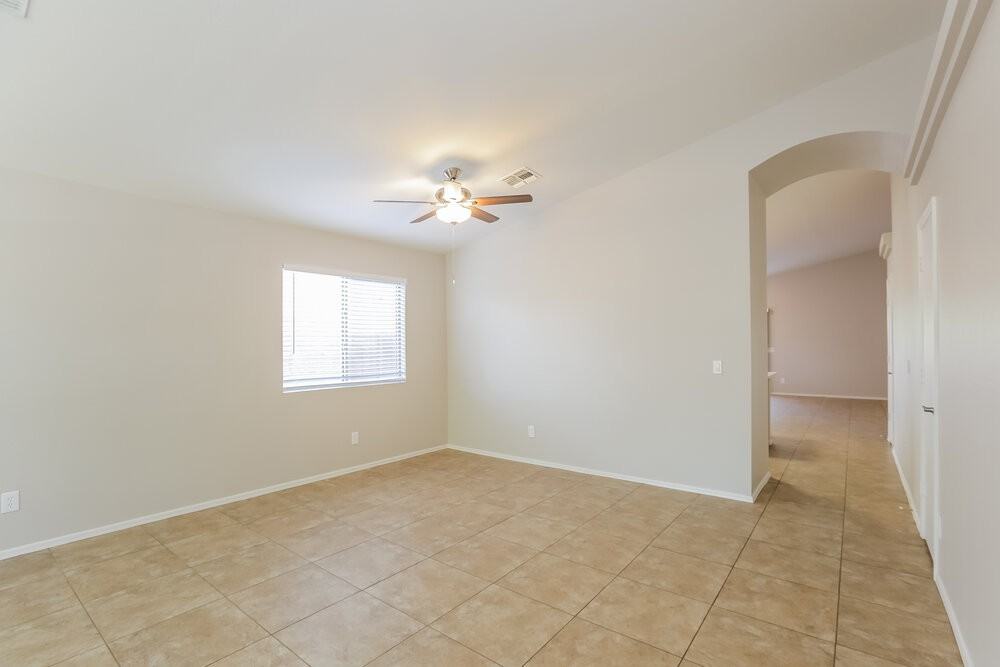 21861 W Mohave St - Photo 4 of 16