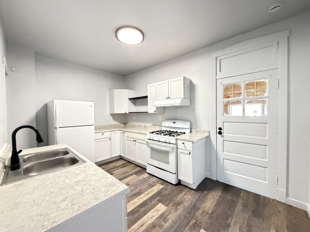 6018 W North Ave #2 - Photo 4 of 21
