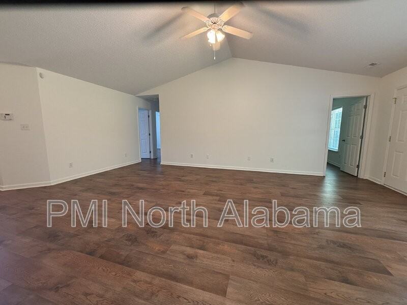 111 Turnstone Ct Sw - Photo 3 of 18