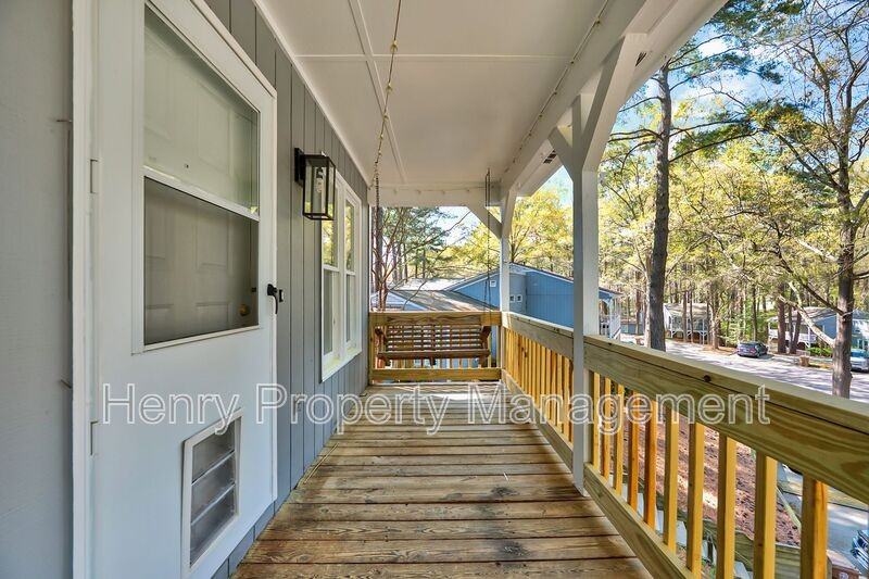 150 Carmichael Ct - Photo 3 of 17