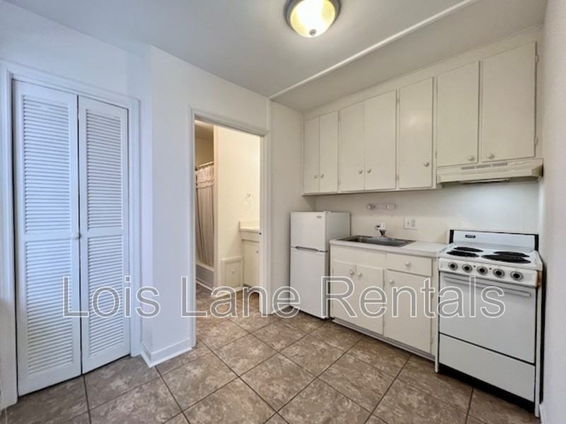 12 Wentworth St - Photo 6 of 12