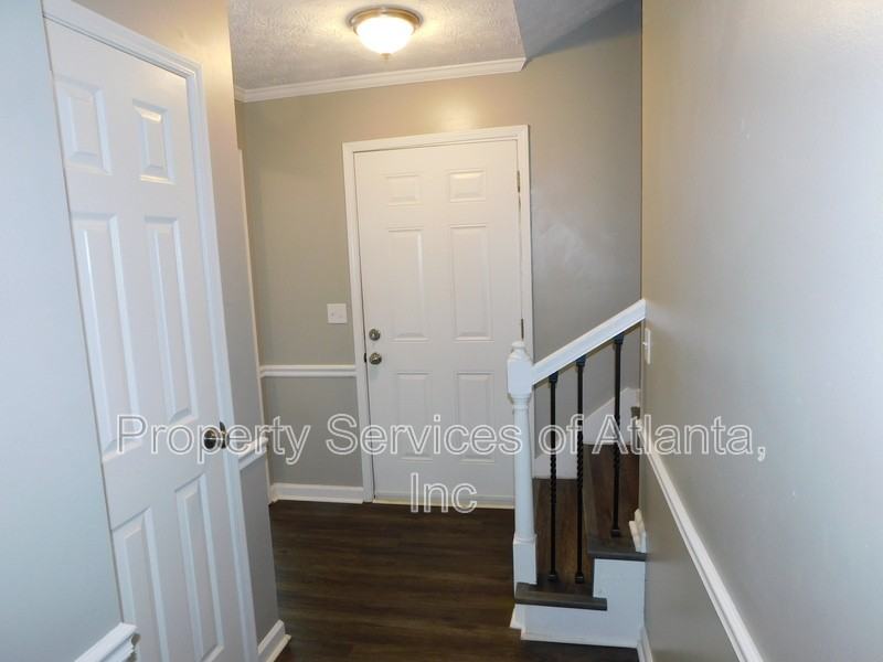 2775 New South Dr - Photo 2 of 19