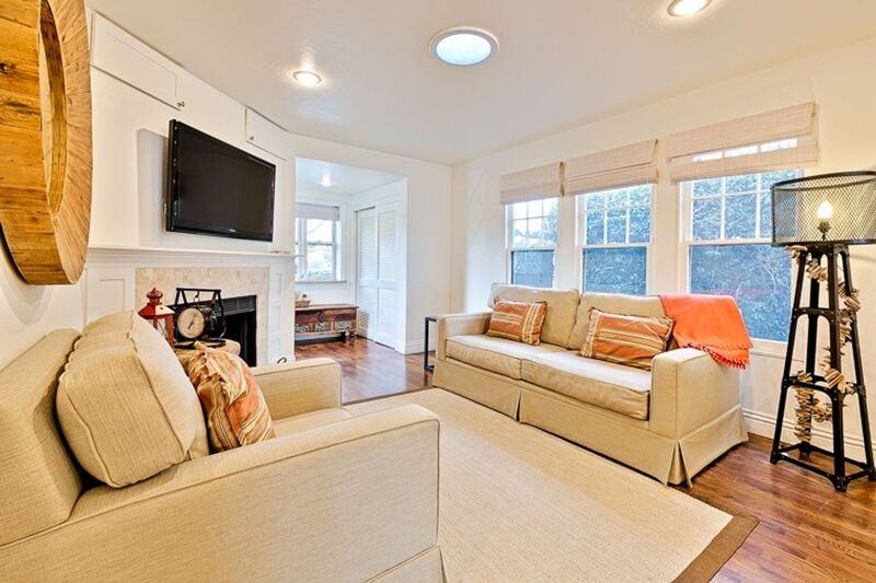 563 Sea Ln - Photo 4 of 22