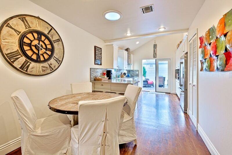 563 Sea Ln - Photo 6 of 22