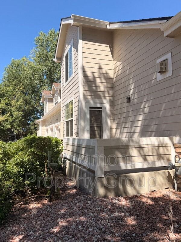 1613 Metropolitan Dr #C - Photo 2 of 18