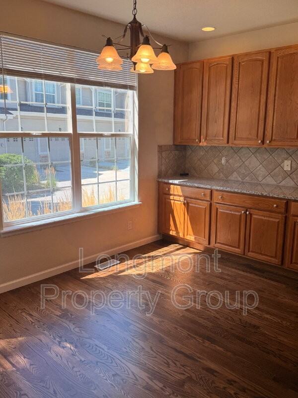1613 Metropolitan Dr #C - Photo 4 of 18