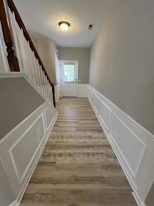 9032 Bishop Crest Ln - Photo 3 of 26