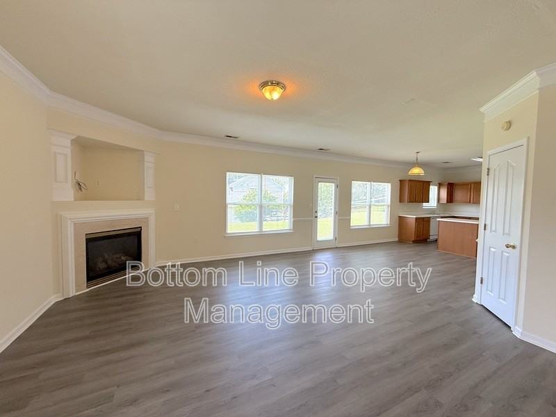 6926 Brandon Chase Ln - Photo 3 of 22
