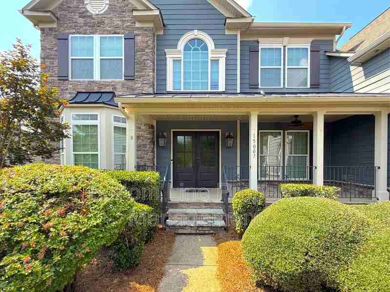15007 Skypark Dr - Photo 2 of 46