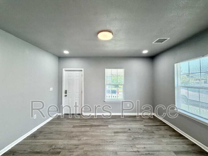 517 S 40th West Ave Unit A - Photo 3 of 16