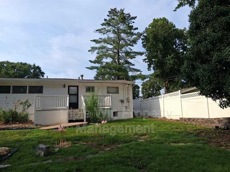 524 Acorn Dr - Photo 3 of 29
