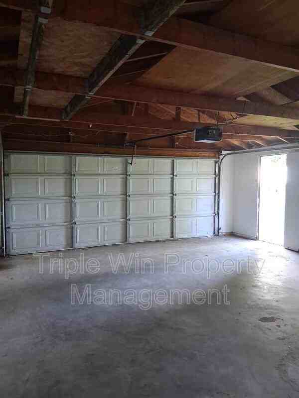 524 Acorn Dr - Photo 6 of 29