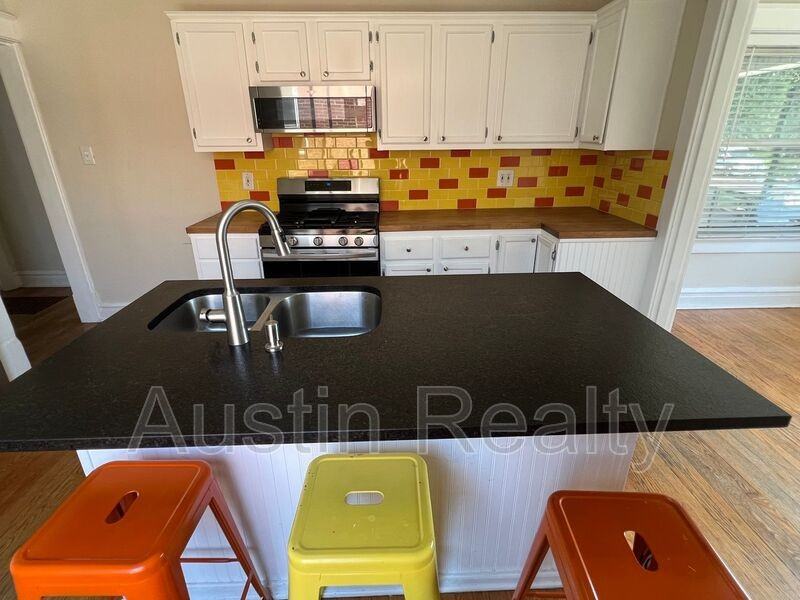 6565 Arsenal St - Photo 3 of 15
