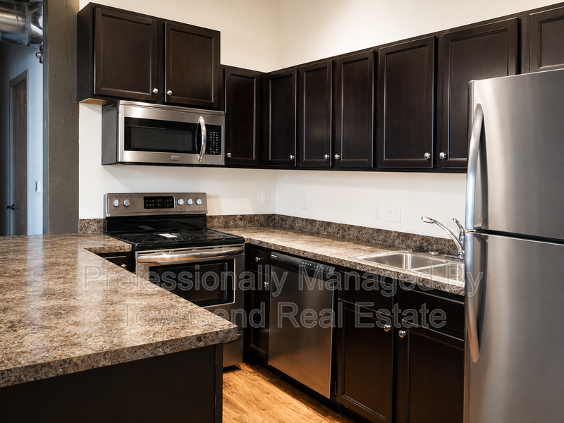 159 Maxwell St #200 - Photo 4 of 15