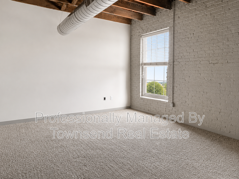 159 Maxwell St #200 - Photo 7 of 15