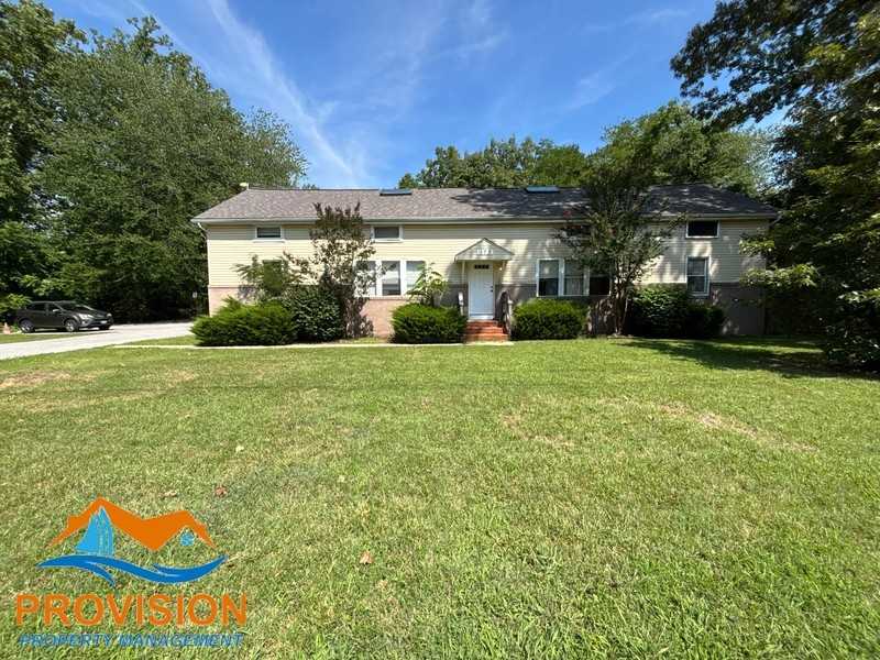 173 Browns Woods Rd #3