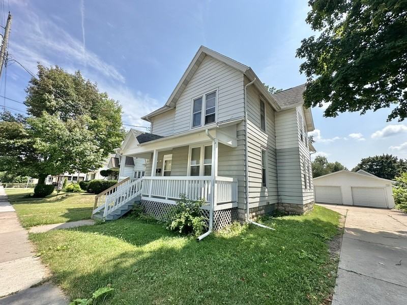 153A Brockway Ave - Photo 2 of 20