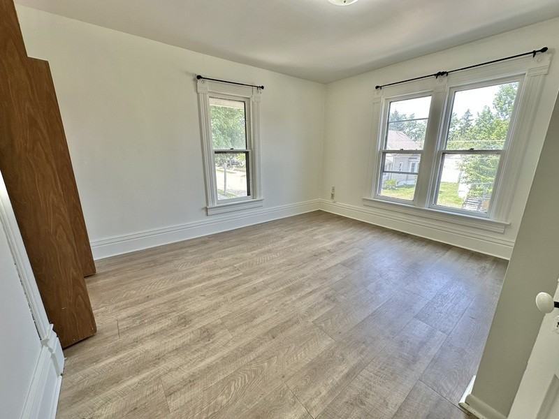 153A Brockway Ave - Photo 6 of 20
