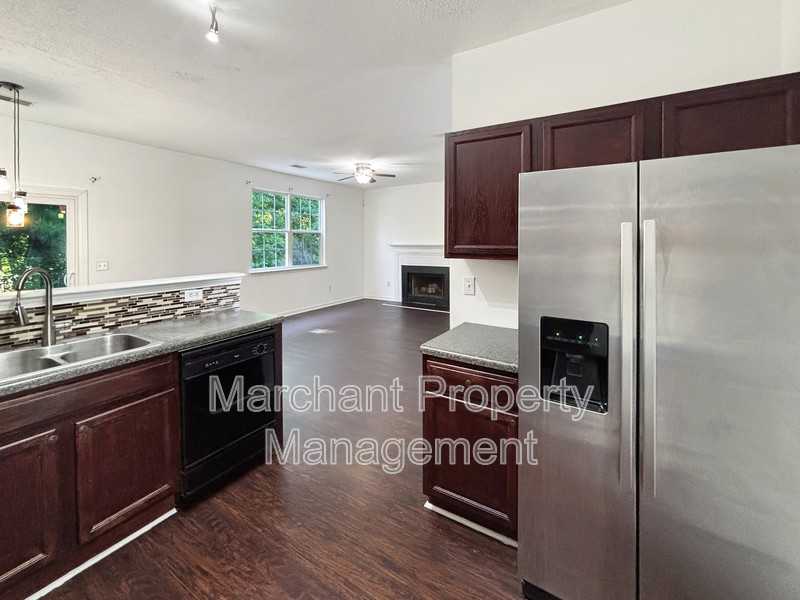 1 Appleton Ln - Photo 6 of 23
