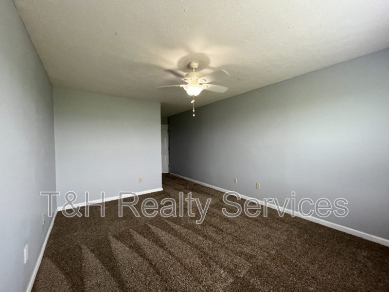 7524 Brattle Dr - Photo 6 of 26