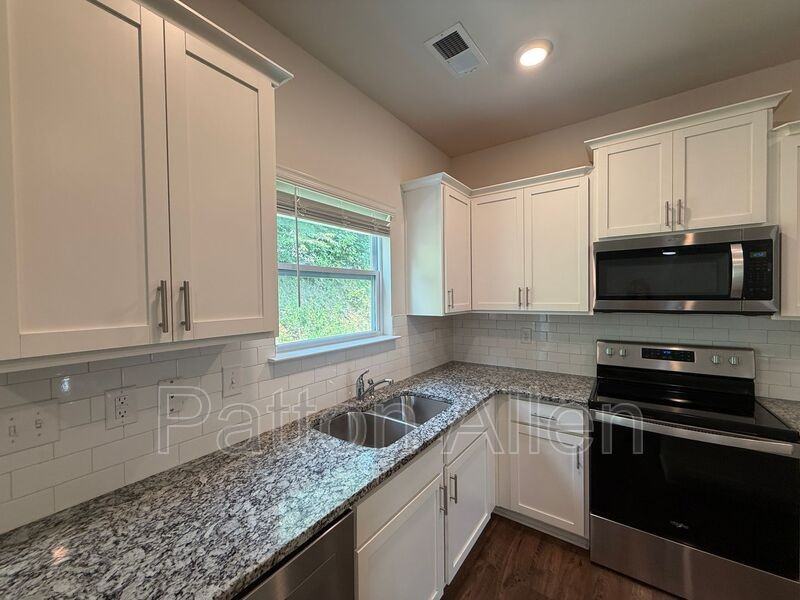138 Marathon Ln - Photo 5 of 29