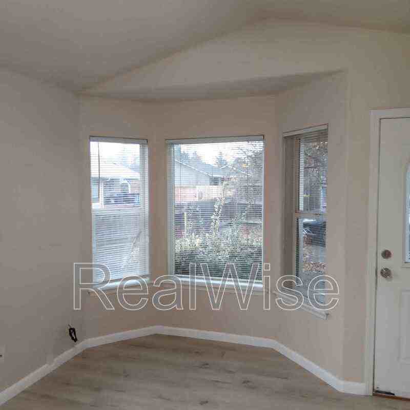 3172 Forest Hills Dr #A - Photo 5 of 24