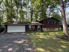 featured image of 7001 Blake Dr
