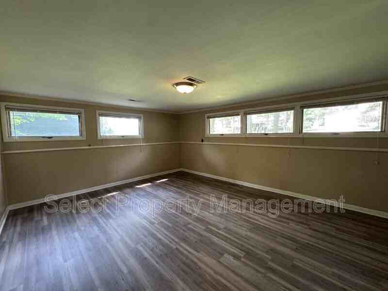 7001 Blake Dr - Photo 7 of 20