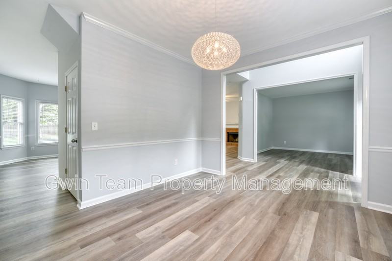 355 Lamme Chase - Photo 6 of 40