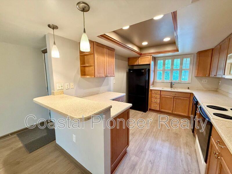 10775 Village Club Cir N #203 - Photo 6 of 23