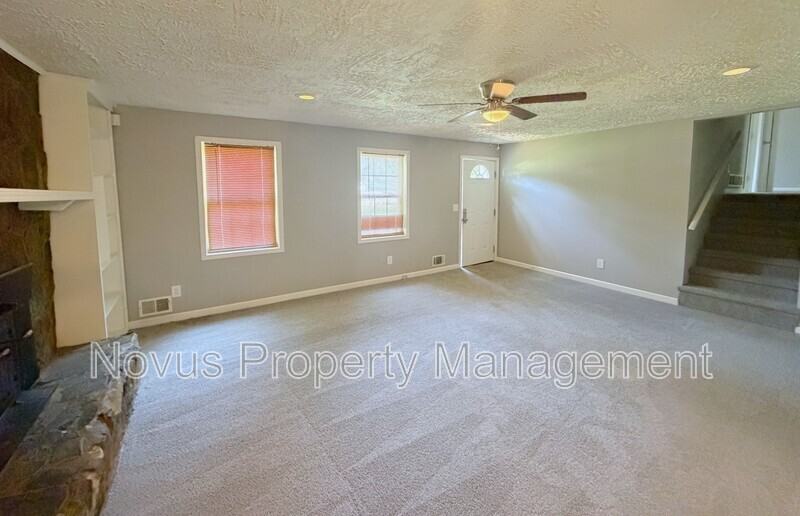 125 S Meadowcliff Cir - Photo 3 of 17