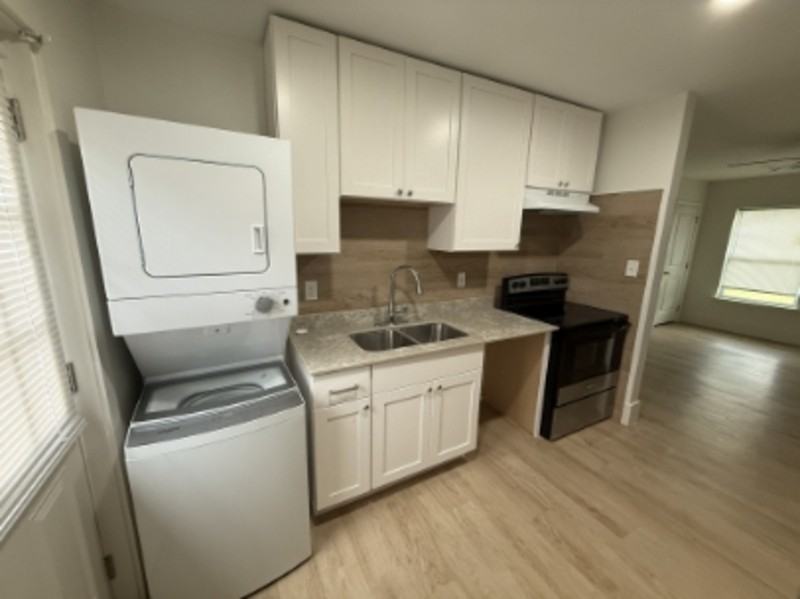 926 N Hollywood St - Photo 5 of 23