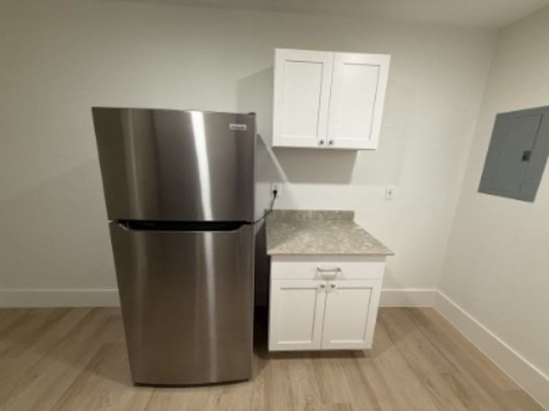 926 N Hollywood St - Photo 7 of 23