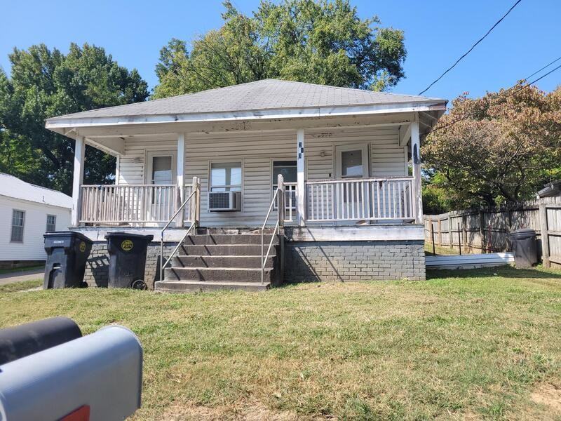 313 Reynolds Ave #A - Photo 2 of 9