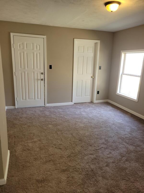 313 Reynolds Ave #A - Photo 4 of 9