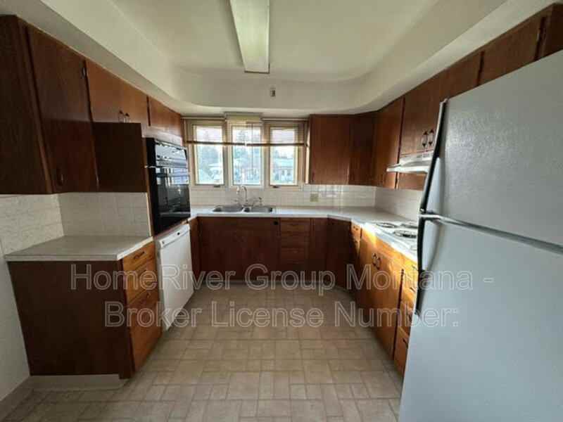 2627 Sunset Ln - Photo 4 of 23