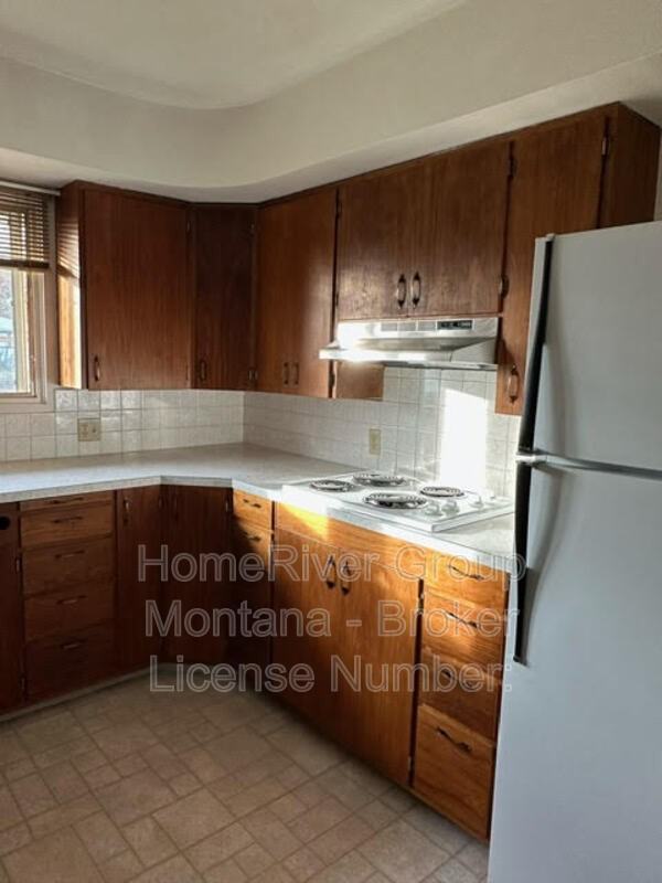 2627 Sunset Ln - Photo 6 of 23
