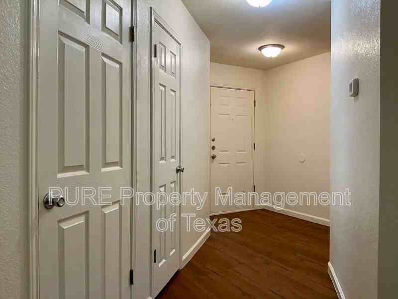 1102 Leah Ln - Photo 3 of 23