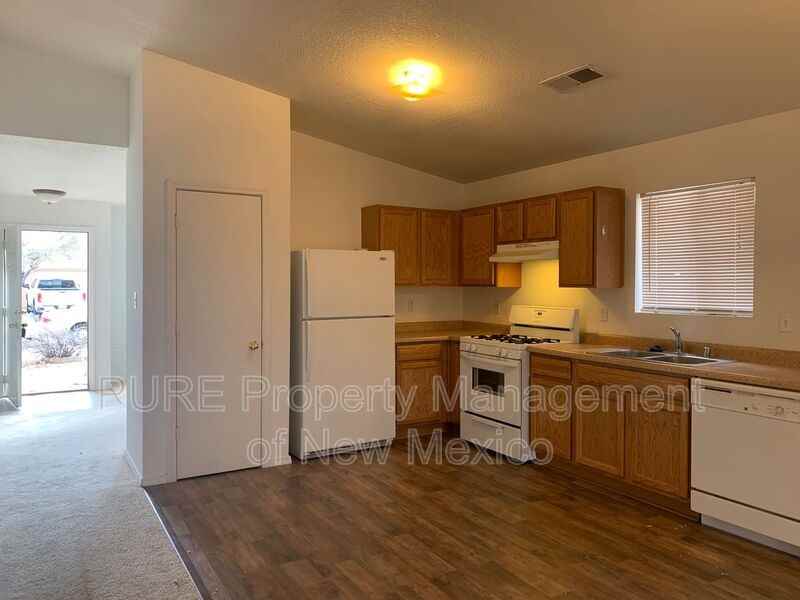 915 Blackbird Dr Sw - Photo 5 of 24
