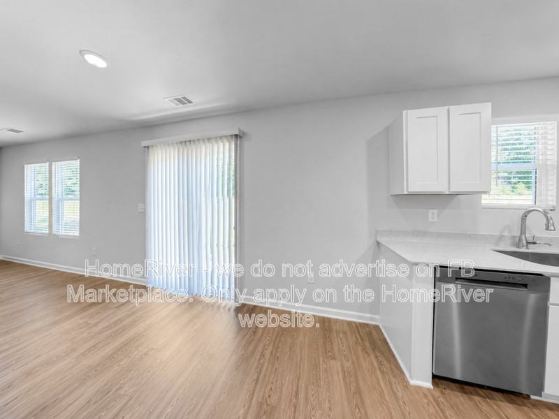 483 Sundown Dr - Photo 4 of 21