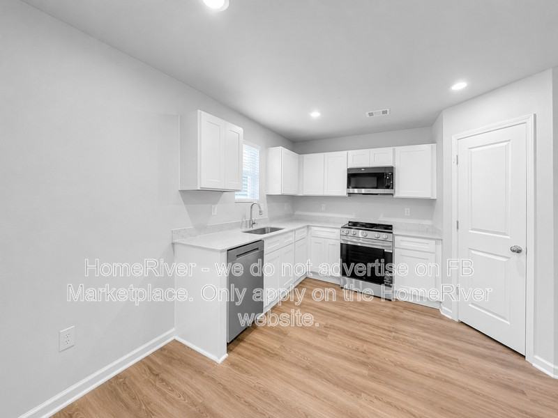 483 Sundown Dr - Photo 5 of 21