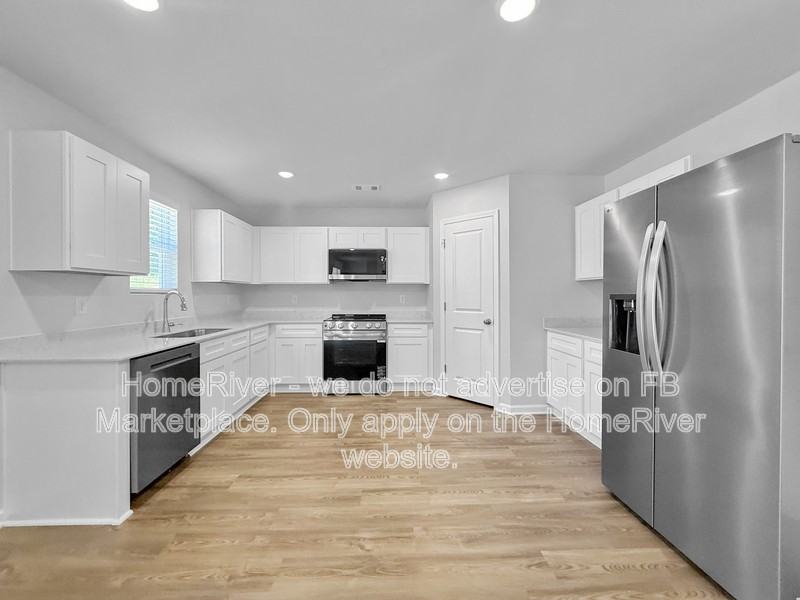483 Sundown Dr - Photo 2 of 21