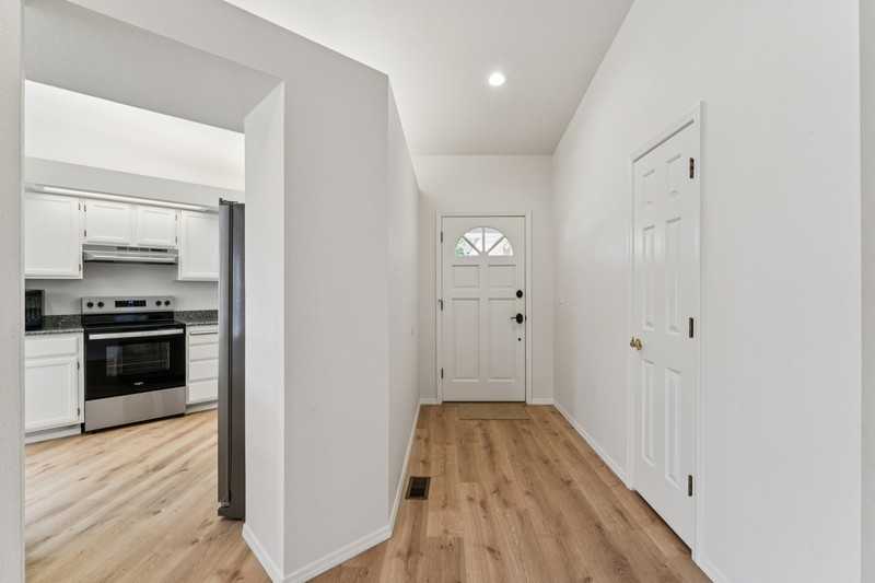 5360 N Noble Fir Ave - Photo 5 of 36