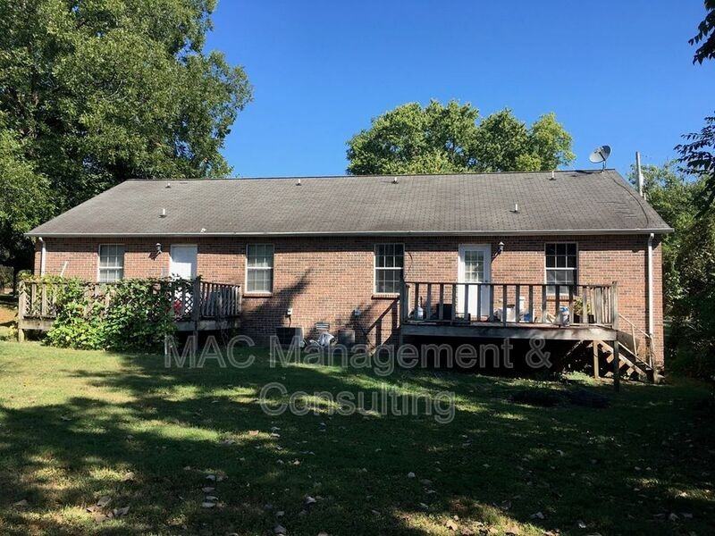 20 W Borden St #A - Photo 2 of 4