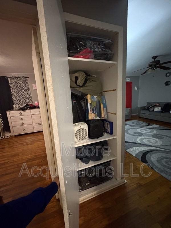 1047 Star St - Photo 7 of 19