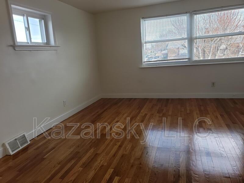 1862 Pratt St #B - Photo 5 of 16