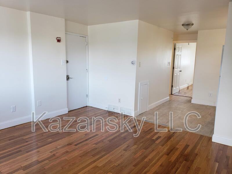 1862 Pratt St #B - Photo 7 of 16