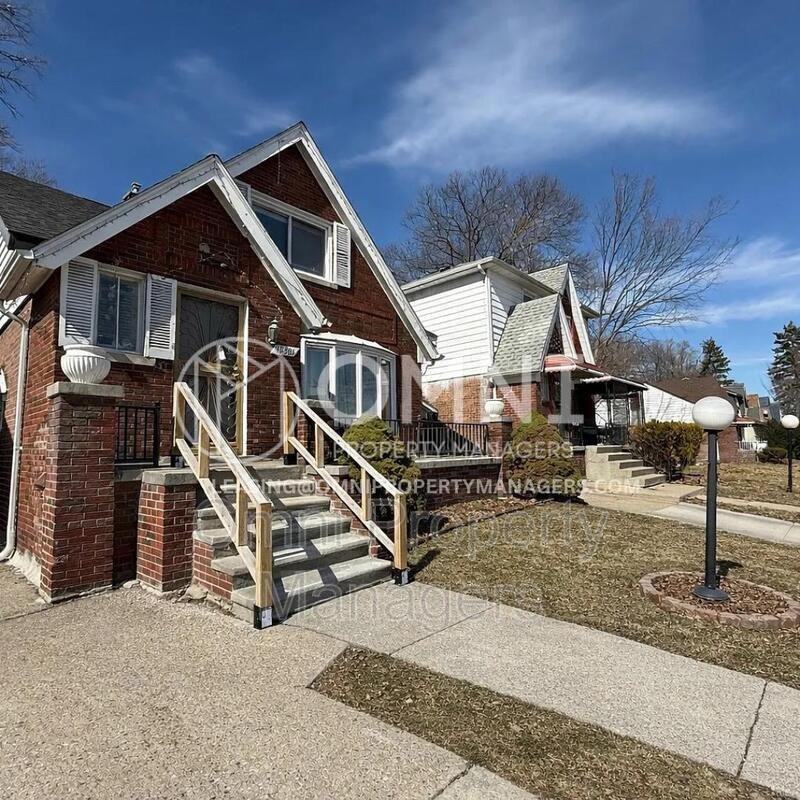 19361 Moenart St #1 - Photo 4 of 29