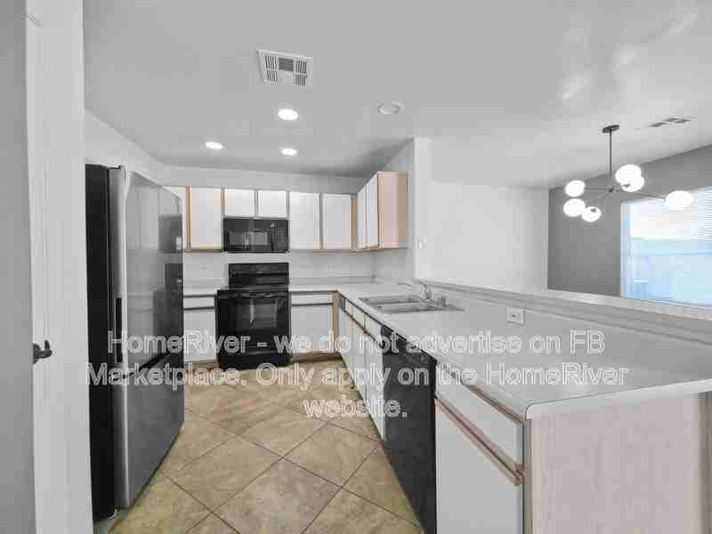11202 W Devonshire Ave - Photo 2 of 21